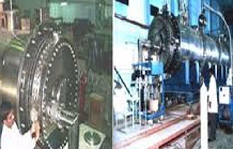 পাকিস্তান তো বটেই, চীনও কালি মিসাইল ডিফেন্স সিস্টেমকে বিপজ্জনক হিসেবে দেখতে শুরু করেছে। শুধু ক্ষেপণাস্ত্র ঠেকাতে নয়, প্রতিপক্ষের আকাশসীমায় হামলা চালাতেও ‘কালি-৫০০০’ কার্যকরী। মাইক্রোওয়েভ বিকিরণকে কাজে লাগিয়ে যে ভাবে ধ্বংসলীলা চালাতে সক্ষম ভারতের এই অত্যাধুনিক অস্ত্র, তাতে মহাকাশে ভাসমান কৃত্রিম উপগ্রহ ধ্বংস করাও সম্ভব বলে মনে করছেন বিশেষজ্ঞরা।