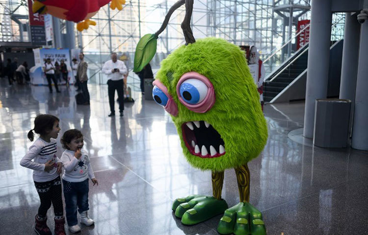 নিউ ইয়র্ক সিটির একটি মেলায়।