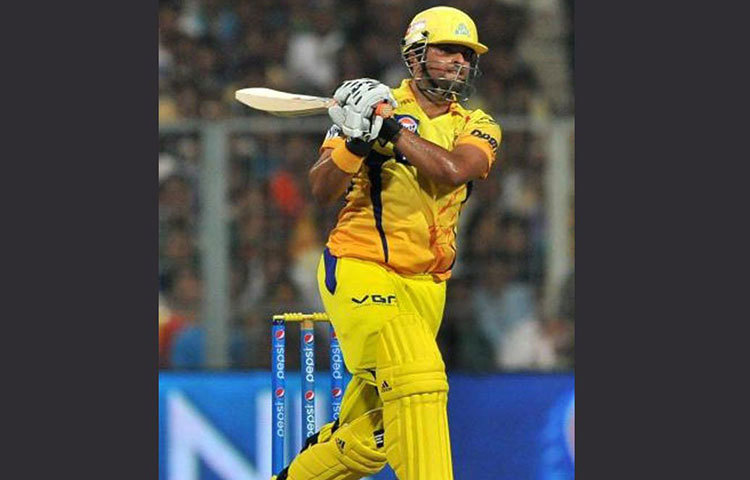 আইপিএলের ইতিহাসে সবচেয়ে বেশি রানের (৪৯৮৫) রেকর্ড রয়েছে সুরেশ রায়নার। আর মাত্র ১৫ রান করলেই পৌঁছে যাবেন ৫ হাজারের ক্লাবে। সে রেকর্ড ছাড়াও মিডল অর্ডারে নেমে ফের একবার দর্শক মাতাতে মুখিয়ে থাকবেন রায়না নিজেও। কারণ, গত আইপিএলে ৪টি হাফ সেঞ্চুরি করলেও শতরান অধরাই থেকে গিয়েছিল তার।