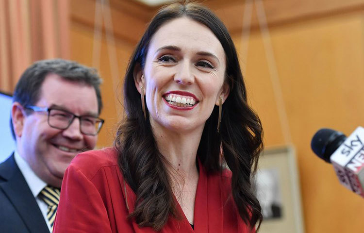 ১৯ মার্চ সংসদে বক্তব্য দেন আরর্ডান। শুরুতেই সবাইকে ‘আস সালামু আলাইকুম’ বলে সম্বোধন করেন তিনি। জানান ক্রাইস্টচার্চের ঘটনায় অভিযুক্তের নামও তিনি কখনও মুখে আনবেন না।