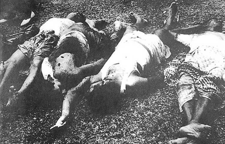 ১৯৭১ সালের ২৫ মার্চ কালরাতে বাংলার মাটিতে পাকিস্তানি সেনাবাহিনী যে হত্যাযজ্ঞ চালিয়েছিল, সেটি ছিল ইতিহাসের অন্যতম নৃশংসতম গণহত্যা।