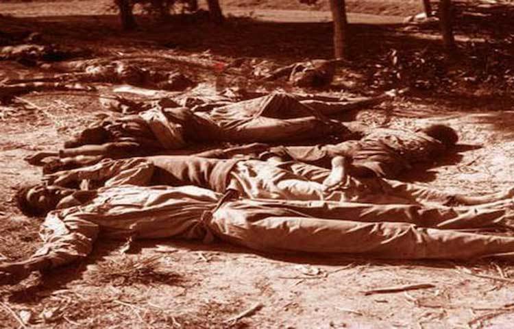 এক রাতেই ঢাকা শহর পরিণত হয় মৃত্যুপুরীতে।