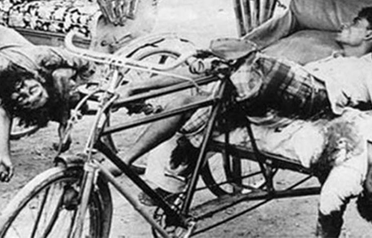 ২৬ মার্চ প্রথম প্রহরে পাকিস্তানি বাহিনীর হাতে গ্রেফতার হন বঙ্গবন্ধু শেখ মুজিবুর রহমান। তার আগেই তিনি স্বাধীনতার ঘোষণা দিয়ে যান, যার পথ ধরে শুরু হয় বাঙালির মুক্তিযুদ্ধ।