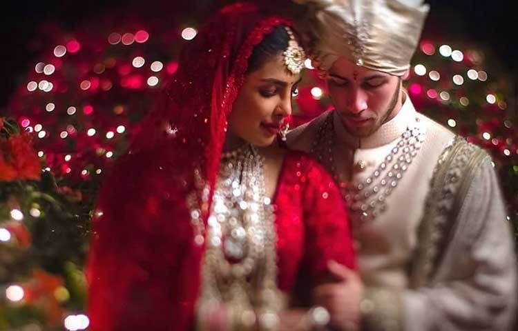 নিক জোনাসের পরিবার আরও মনে করে, তিনবার বিয়ের অনুষ্ঠান করে অযথা ২ মিলিয়ন মার্কিন ডলার নষ্ট হয়েছে।