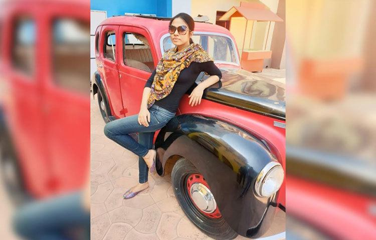 ছবিতে ঝড় তুলেছেন প্রিয়াঙ্কা।