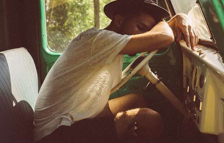 রাতে ঘুমানোর পরও সারা দিন যদি ঘুম পায়।