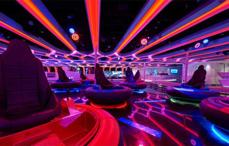 বৃহৎ এই জাহাজের নাম ‘নরওয়েজিয়ান জয়’।