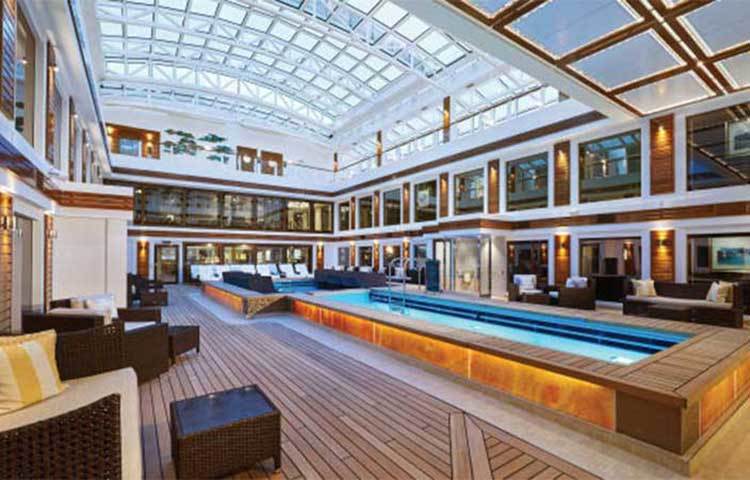 সুন্দর বিলাসবহুল এই জাহাজের নাম ‘নরওয়েজিয়ান ব্লিস’।