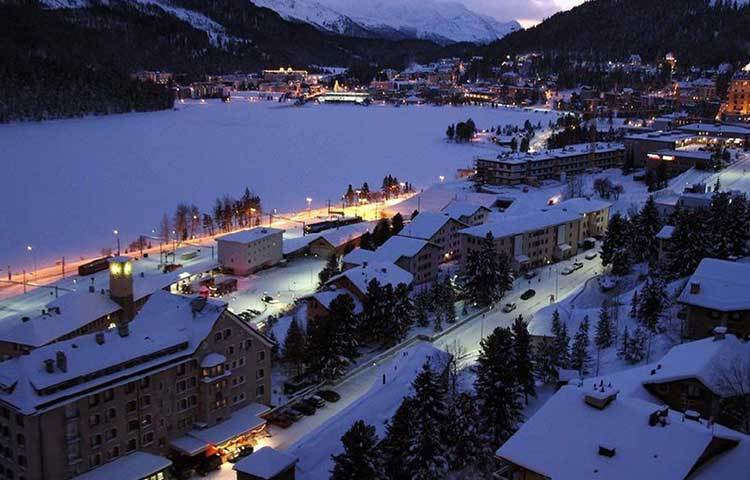 সুইজারল্যান্ডের সেন্ট মোরিৎজে হবে এই অনুষ্ঠান। ফেব্রুয়ারির ২৩ থেকে ২৫ তারিখে উপস্থিত থাকবেন ৫০০ জন অতিথি।