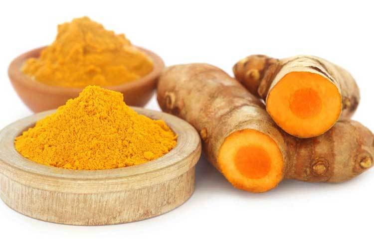 রোজ খাদ্যতালিকায় থাকে হলুদ। এই হলুদ আমাদের অনেকখানি বাঁচাতে পারে অ্যালার্জি থেকে।