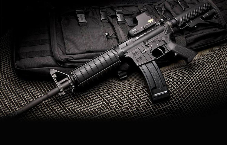 ভারতীয় সেনাদের ব্যবহৃত এ অস্ত্রটির নাম ‘ফোর এ ওয়ান কার্বাইন’।