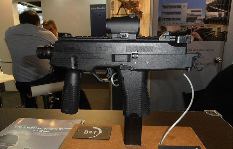 ব্রুগার ও ফমেট এমপি৯।