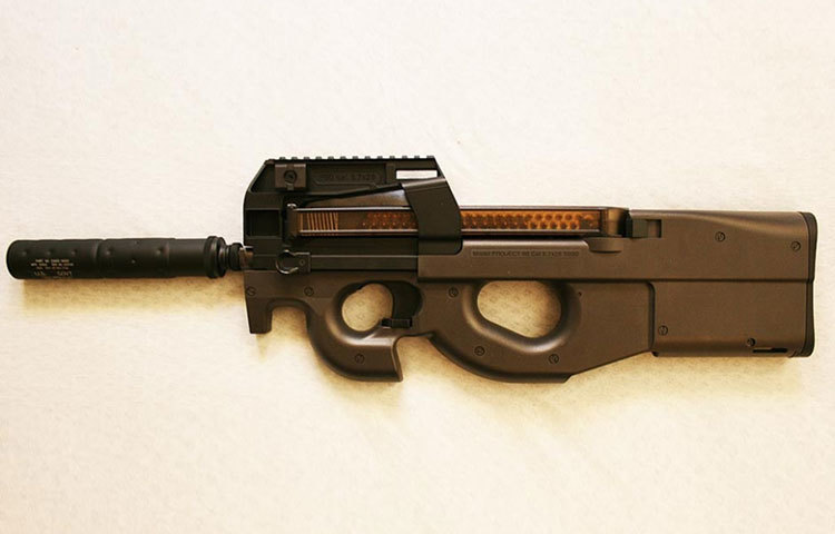 এফএন পি৯০।