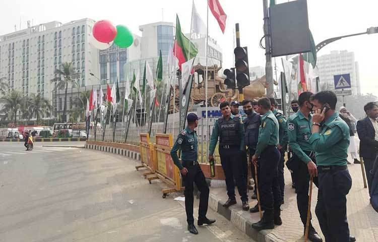 আওয়ামীলগের বিজয় সমাবেশ উপলক্ষে রাজধানীজুড়ে ব্যাপক নিরাপত্তা ব্যবস্থা নেয়া হয়েছে। ছবি : মাহবুব আলম