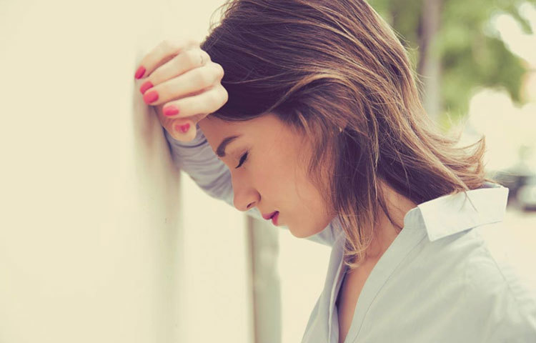 রোজ ব্লু টি খেলে উদ্বেগ ও মানসিক চাপ কম হয় বলে জানাচ্ছেন বিশেষজ্ঞরা।