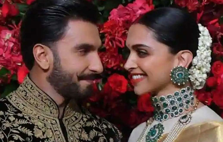 রণবীর আর দীপিকা বিয়ে করেছেন সম্প্রতি। দু’জনেই বক্স অফিসে একে অপরকে টেক্কা দিচ্ছেন বলা যেতে পারে। কিন্তু বার্ষিক আয় বা পারিশ্রমিক বা মোট সম্পত্তির ভিত্তিতে দীপিকা।