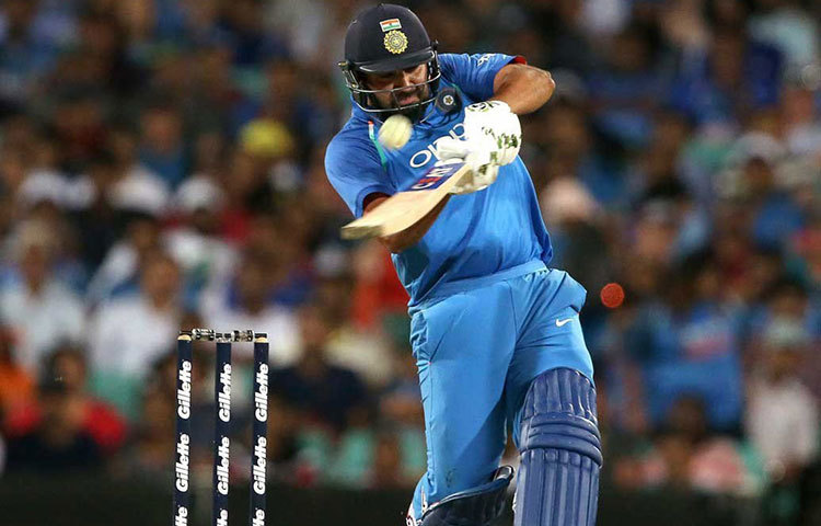 হিটম্যান রোহিত শর্মা ১৮৯টি ইনিংসে মোট ৭৬৩০ রান করেছেন, সর্বোচ্চ রান ২৬৪। গড় ৪৮.২৯, স্ট্রাইক রেট ৮৮.৮৫। রোহিতের দখলে রয়েছে ২২টি সেঞ্চুরি।