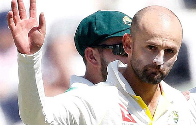 নাথান লিয়ন : ২০১৮ সালে অস্ট্রেলীয় বোলারদের মধ্যে উইকেট সংখ্যায় চার নম্বরে রয়েছেন তিনি। ১০ টেস্টে ৪৯ উইকেট নেন তিনি। এর মধ্যে ভারতের বিরুদ্ধে তিন টেস্টে ১৭ উইকেট রয়েছে।