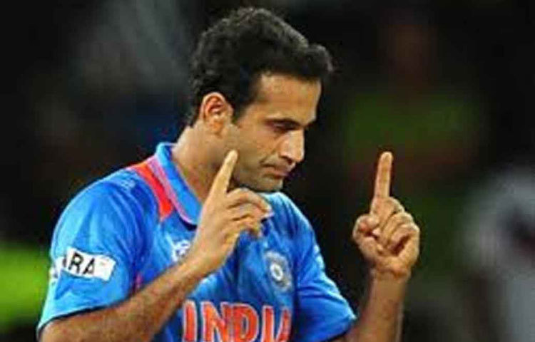 তালিকায় ওয়াকার ইউনুসের সঙ্গেই রয়েছেন ভারতীয় বোলার ইরফান পাঠান। পাকিস্তানের বিরুদ্ধে আবু ধাবিতে শততম উইকেটটি দখল করেন। সেটি ছিল তার ৫৯ তম ম্যাচ। ১৯৯৩ সালের ১ ফেব্রুয়ারি এই তালিকায় নাম লেখান তিনি।