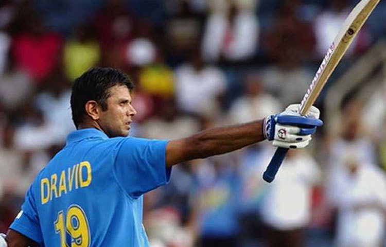 একই তালিকায় রয়েছেন রাহুল দ্রাবিড়।