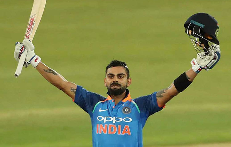 সুনীল গাভাস্কার বলেছেন, ফিটনেস ঠিক রাখতে পারলে ক্রিকেট-দুনিয়ার সব রেকর্ড ভেঙে দেবেন কোহলি। কোহলি ২১০টি ইনিংসে ১০৩৩৯ রান করেছেন, সর্বোচ্চ রান ১৮৩। গড় ৫৯.৭৬, স্ট্রাইক রেট ৯২.৮৪, মোট সেঞ্চুরি ৩৯।