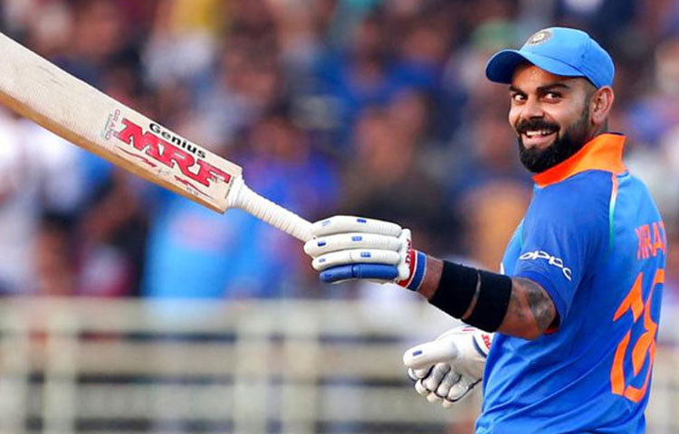 কিছুদিন আগে ওয়েস্ট ইন্ডিজের বিরুদ্ধে সেঞ্চুরি করে একদিনের ক্রিকেটে ১০ হাজার রান পূর্ণ করেছেন বিরাট কোহলি। শচীনের থেকে ৫৪টি ইনিংস কম খেলে।