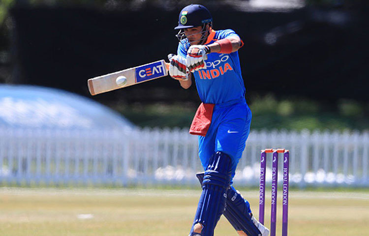 শুভমান গিল : অভিষেক মোটেই ভালো হয়নি। ২১ বলে করেছিলেন মাত্র নয় রান। বিরাট না থাকায় ফের তিন নম্বরে থাকছেন তিনি। অনূর্ধ্ব ১৯ বিশ্বকাপে ভারতের অন্যতম সফল এই তরুণটিকে নিজের সুনাম অনুযায়ী খেলতে হবে।