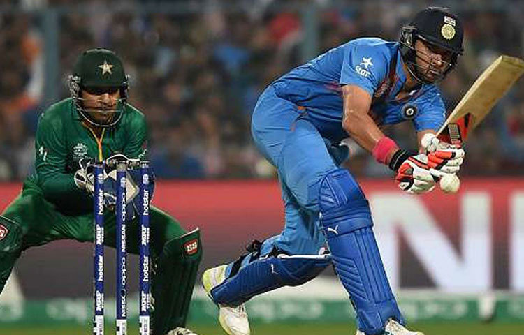 তিন নম্বরে নেমে যুবরাজ সিংহ ৩৩ বলে ২১ রানে আউট হন ওই ম্যাচে। ২০১৬ সালে টি-টোয়েন্টি ম্যাচে দুর্দান্ত পারফরম্যান্স ছিল তার। ভালো খেলেছিলেন আইপিএলে সানরাইজার্স হায়দরাবাদের হয়েও। ক্যানসারের মতো মারণ রোগকে জয় করে নিজের রাজ্য পাঞ্জাবের হয়ে ঘরোয়া স্তরে এখনও খেলছেন তিনি।