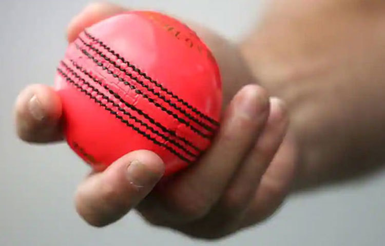 প্রতিটি ইনিংসের শুরুতে পাওয়ার-প্লে হবে ২৫ বলের। পাওয়ার-প্লে চলাকালীন সর্বোচ্চ ২ জন ফিল্ডার ৩০ গজের বাইরে থাকতে পারবেন।