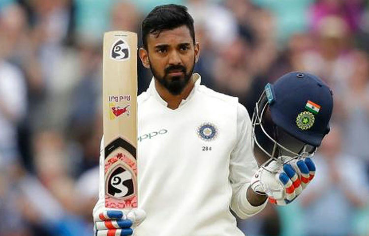 ১২টি টেস্ট ম্যাচ খেলে মোট ৪৬৮ রান করেছেন লোকেশ রাহুল। গড় মাত্র ২১.২৭। দক্ষিণ আফ্রিকা, ইংল্যান্ড সফরে তার ব্যর্থতায় ভুগেছে দল।