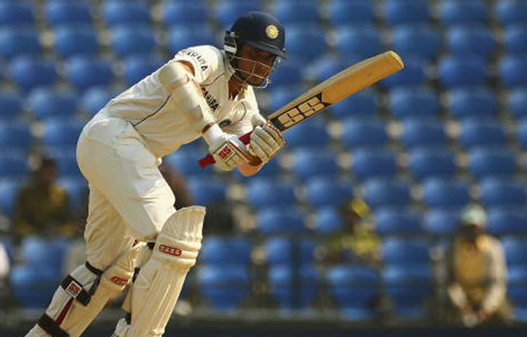 সৌরভ গাঙ্গুলী : ভারতের সর্বকালের সেরা অধিনায়কদের তালিকায় থাকবে সৌরভের নাম। ‘দাদা’র নেতৃত্বে বিদেশের মাঠে ২৮টি ম্যাচ খেলেছে টিম ইন্ডিয়া।