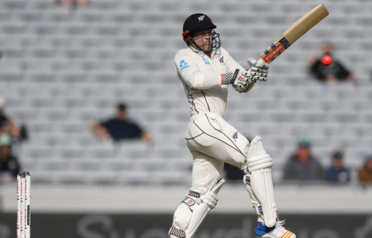 হেনরি নিকলস : সাতটি টেস্টে ৬৫৮ রান করেছেন নিউজিল্যান্ডের হেনরি নিকলস। তার ব্যাটিং গড় ৭৩.১১, এর মধ্যে রয়েছে তিনটি সেঞ্চুরি, তিনটি হাফ-সেঞ্চুরি।