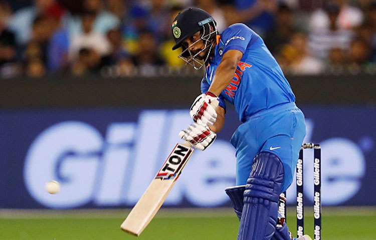 কেদার যাদব: বল-ব্যাটের পাশাপাশি কেদারের ফিল্ডিং গুরুত্বপূর্ণ ভূমিকা নিতে পারে। কেদার দলে থাকলে মিডল অর্ডার যেমন শক্তিশালী হবে, তেমনই গুরুত্বপূর্ণ সময় উইকেট তুলে বিপক্ষকে আঘাত দেওযার ক্ষমতা রাখেন।