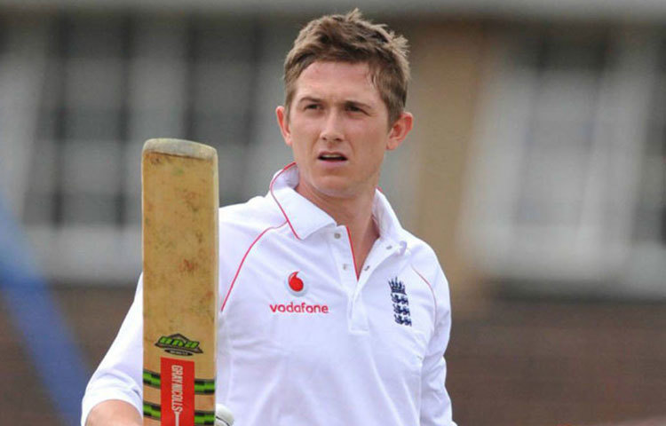 জো ডেনলি : গত বছর টি ২০ লীগে বেশ চমক সৃষ্টি করেছিলেন। ভিটালিটি বøাস্ট -এ গত বছর করেছিলেন ৪০৯ রান। স্ট্রাইক রেট ১৪৫-এর উপর। অন্যতম সেরা উইকেট সংগ্রহকারীও ছিলেন তিনি। বল-ব্যাট উভয় দিক থেকে দলের পক্ষে কার্যকর ভূমিকা নিতে পারেন।