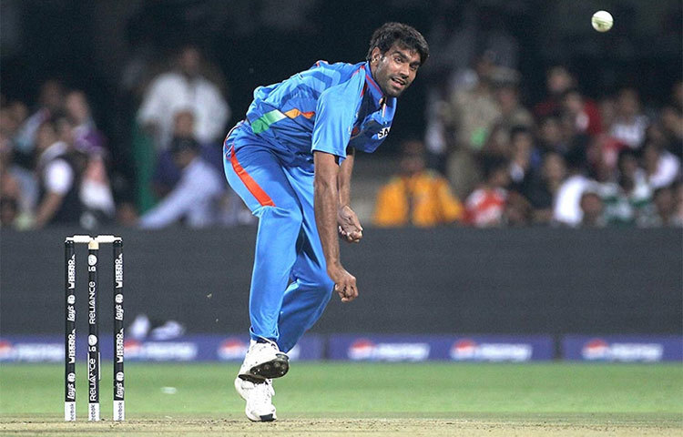 মুনাফ প্যাটেল : ২০১১ সালের বিশ্বকাপে খেলেছিলেন মুনাফ। পরবর্তী সময়ে সেভাবে নাম করতে পারেননি ‘ভারুচ এক্সপ্রেস’ বলে পরিচিত এই বোলার। ২০১৭ সালের আইপিএল-এ তাকে শেষবার খেলতে দেখা যায়।