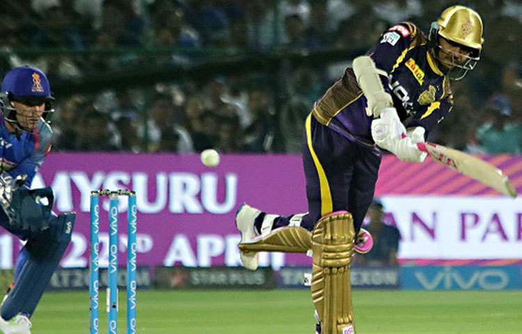 ক্রিস লিন এবং সুনীল নারিন : কলকাতার হয়ে নারিন ৪৮ ইনিংসে প্রায় ৭০০ রান করেছেন। অন্যদিকে, ২৮ ম্যাচে ৮৭৫ রান করেছেন লিন। গড় ৩৫। ইনিংসের শুরুতে দ্রুত রান তোলার ক্ষেত্রে নারিন বার বার নজর কেড়েছেন।