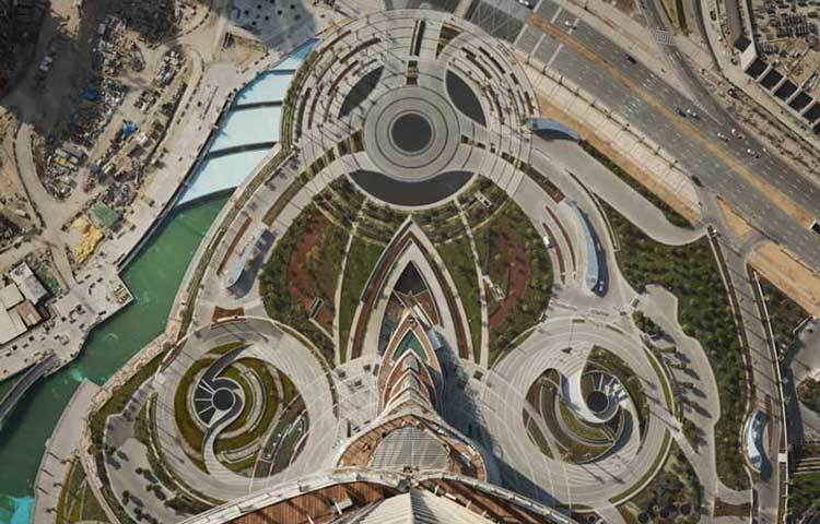 বুর্জ আল খলিফার ওপর থেকে নিচের দৃশ্য।