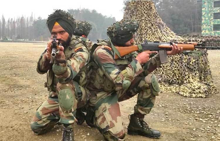 রাতভর চলে গুলির লড়াই।