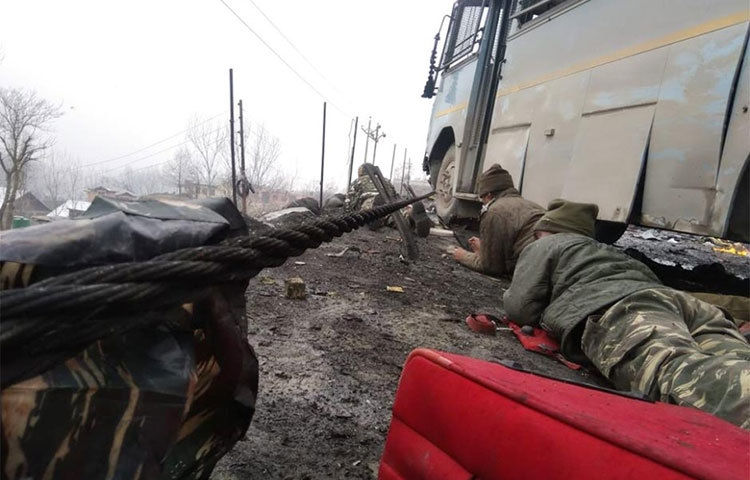 সেই বাড়িতে এনকাউন্টারে মারা পড়ে জইশের এই কুখ্যাত কমান্ডারসহ অন্য এক জঙ্গি।