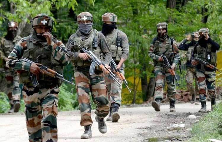 কামরানের সঙ্গে ওই এলাকায় আরও দুই জঙ্গি ছিল।