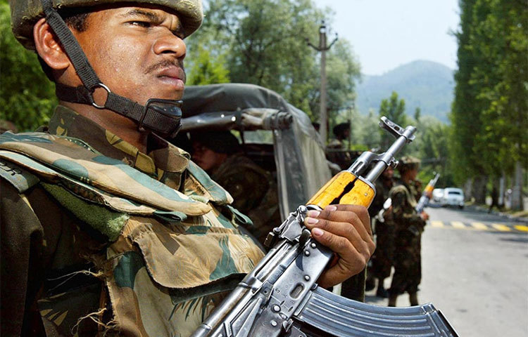 শুধুই অর্থনৈতিক বা কূটনৈতিকভাবে নয়, সরাসরি আক্রমণের মাধ্যমেও প্রত্যুত্তর দিতে পারে ভারত।