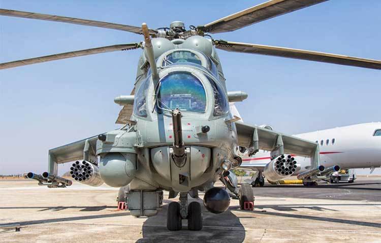 অ্যাটাক হেলিকপ্টার: ভারতের আছে ১৫টি। পাকিস্তানের ৪৯টি।
