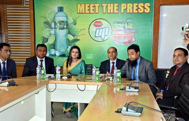 অনুষ্ঠানে প্রাণ বেভারেজ লিমিটেড এর নির্বাহী পরিচালক আনিসুর রহমান বলেন, ‘২৪ জানুয়ারি শুরু হয়ে আগামী ৩০ জানুয়ারি পর্যন্ত সপ্তাহব্যাপী চলবে এ ক্যাম্পেইন।’ ছবি : বিপ্লব দিক্ষিৎ