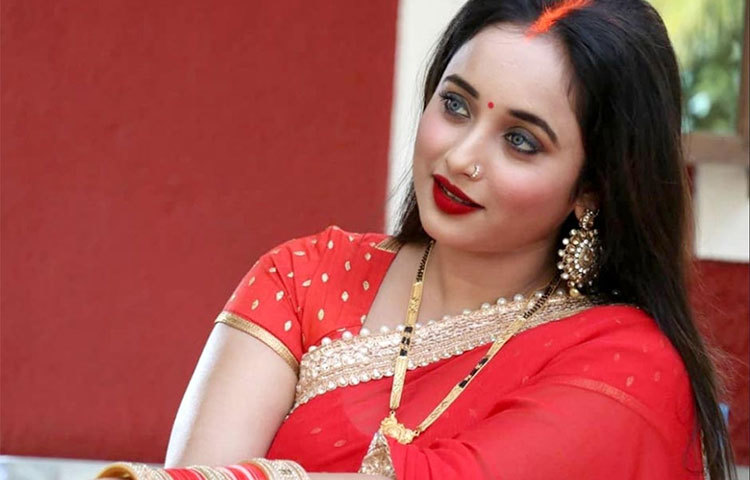 রানি ৬ বার ভোজপুরি সিনেমার সেরা অভিনেত্রীর সম্মান পেয়েছেন।