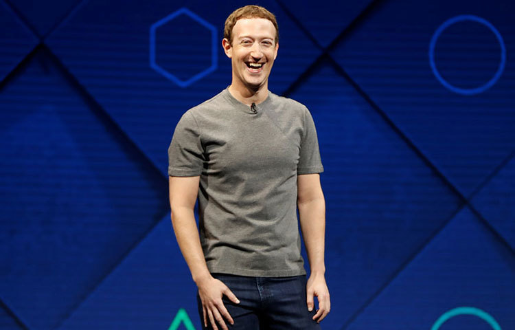 ফেসবুকের প্রতিষ্ঠাতা মার্ক জুকারবার্গ ধনীর তালিকায় পঞ্চম স্থানে রয়েছেন। তার মোট সম্পত্তির পরিমাণ ৭১০০ কোটি ডলার।