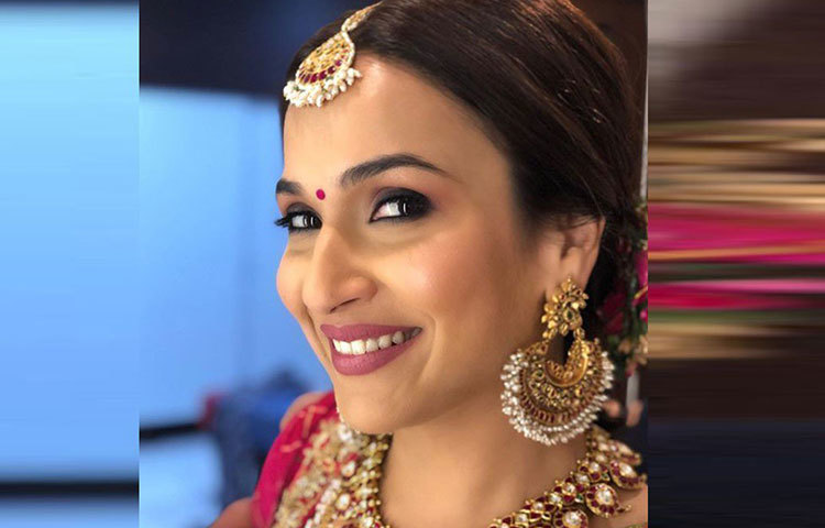 দ্বিতীয়বারের জন্য গাঁটছড়া বাঁধলেন সৌন্দর্যা। ২০১০ সালে অশ্বিন রামকুমারের সঙ্গে বিয়ে হয় সৌন্দর্যার। পরবর্তীতে বিবাহ বিচ্ছেদ হয়ে যায় তাদের।