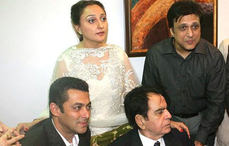 সালমানের সঙ্গে শায়রা বানু ও দিলীপ কুমারের অত্যন্ত ভালো সম্পর্ক। শায়রার ভাই সুলতান আহমেদের মেয়ে ছিলেন শাহিন। পরবর্তীতেও সালমানের সঙ্গে শাহিনের এই ছবিটি দেখে অনেকেই বলেছিলেন, সালমানের প্রথম প্রেম শাহিন তার খুব ভালো বন্ধু ছিলেন আসলে।