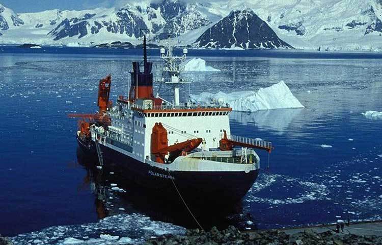 পরমাণুশক্তি চালিত বরফভেদী রুশ জাহাজের পাল্টা জাহাজ আনতে চলেছে আমেরিকাও। ২০২০ সালে নতুন একটি পরমাণবিক ক্ষমতা সম্পন্ন বরফভেদী জাহাজ আনার কথা আমেরিকার। এ ছাড়াও ২০১৮ সালের শেষের দিকে চীনও এমন একটি জাহাজ আনার কথা ঘোষণা করেছে।