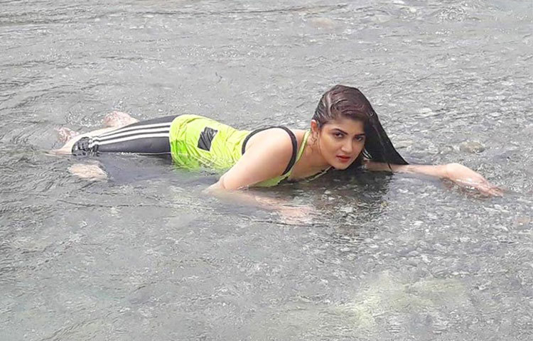 শ্রাবন্তী চট্টোপাধ্যায় ১৯৯৭ সালে টেলি পর্দায় পা রাখেন।