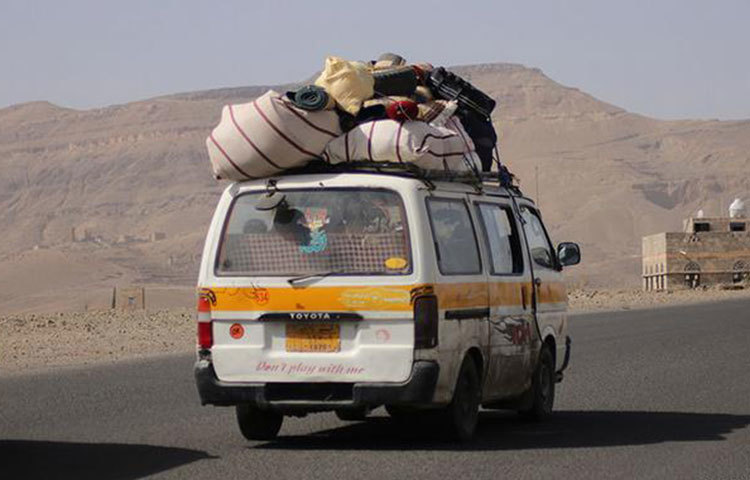 ইয়েমেন: ইয়েমেনেও কোনো রেলগাড়ি নেই।